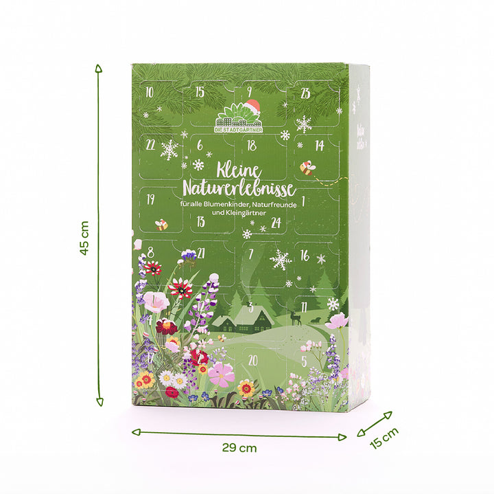 Grüner Adventskalender mit Blumenmotiven, der 45 cm hoch, 29 cm breit und 15 cm tief ist.