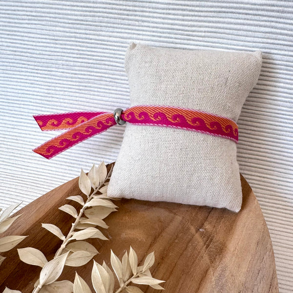 Stoffen armband golven