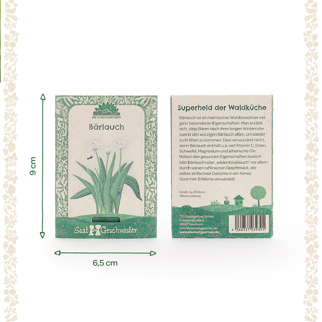 Zwei Saatgutpackungen für Bärlauch der Marke "Die Stadtgärtner" mit grüner Musterumrandung; links Vorderseite mit Bärlauch-Illustration und Maße 9 cm x 6,5 cm, rechts Rückseite mit Beschreibungstext.